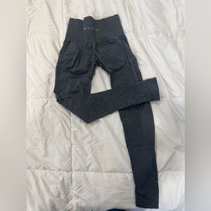 Grey NVGTN leggings